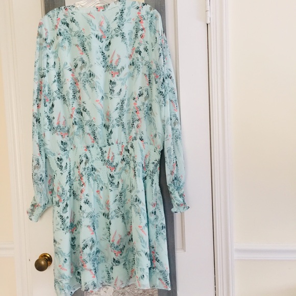 Smocked Blouson Dress In Wisteria See Breeze Preppy Coastal - Picture 6 of 13